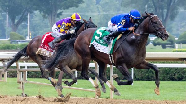 Sovereign cranks for traver along with Jim Dandy scores in Saratoga