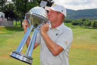 Steve Allan completes first wire and wire victory with Dick's opening