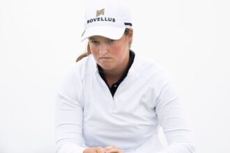 WOAD takes a two-shot lead in Scotland and wins with his professional debut