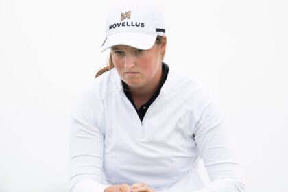WOAD takes a two-shot lead in Scotland and wins with his professional debut