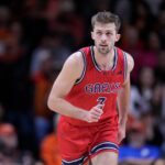 When the new "Basketball Royalty" La Lakers signed, there was a strong response when asked if he was "Lituanian Bronnie James."