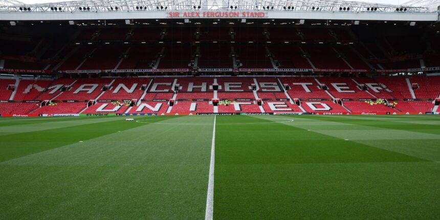 Which celebrities support Manchester United?