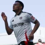 49ers sign int'l striker for £50,000 a week on Muniz