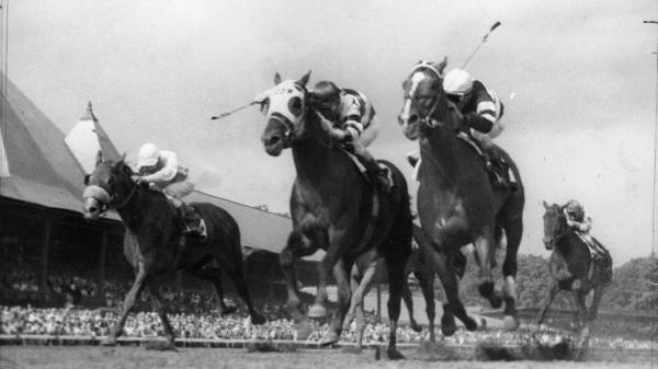 An unforgettable showdown on the 1962 Traver