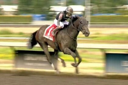 Arrowthegreat earns Longacres miles by cooking rail travel