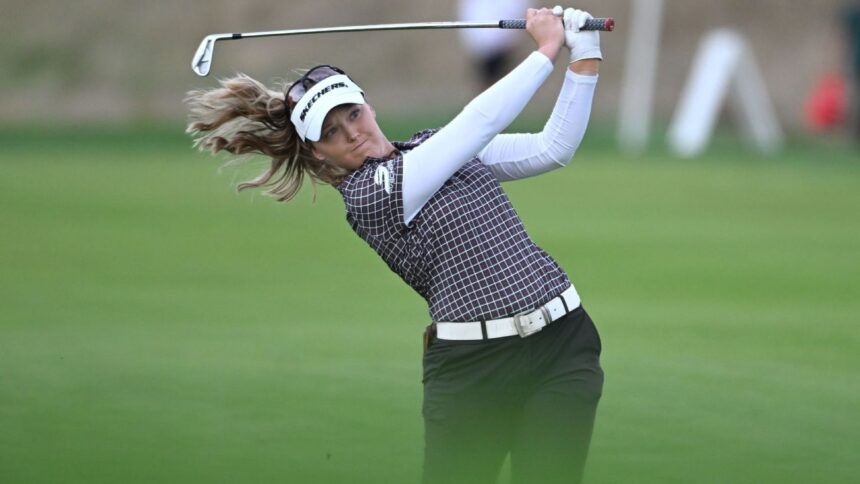 Brooke Henderson and Minsey Lee each share a CPKC lead