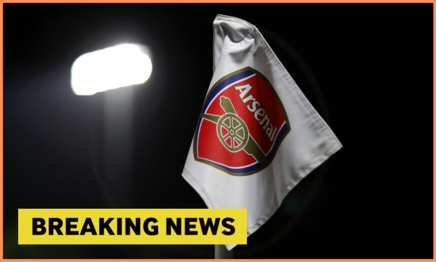 Arsenal logo on corner flag, plus