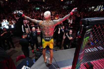 Charles Oliveira UFC walkout