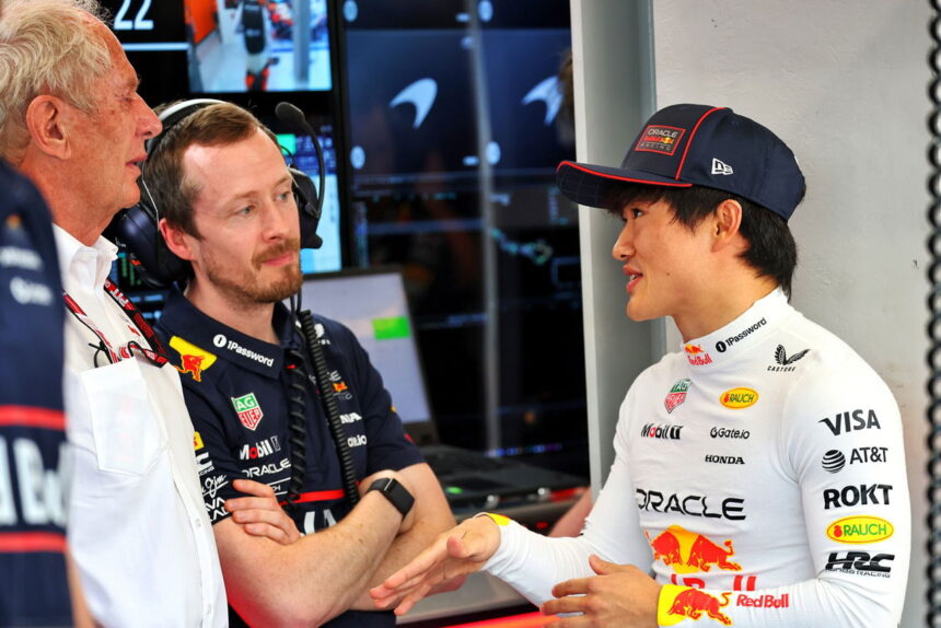 Helmut Marco tells Yuu Zonoder what he has to do in a terrible shape in Red Bull