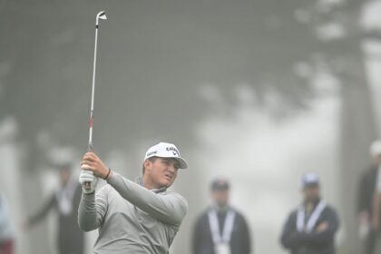 Jackson Herrington reaches the amateur finals to Mason Howell