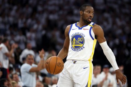 Jonathan Kuminga faces $14 million gambling on Warriors Talk, NBA insider predicts he will "blink first"