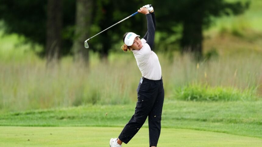 Miranda Wang fires 67 and leads the rain-lagged FM Championship