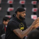"Strange Movement"...LeBron James called out to LA Clippers training photos