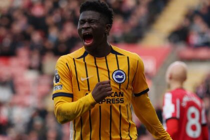 The 43 million pound star is eager to join Man Utd