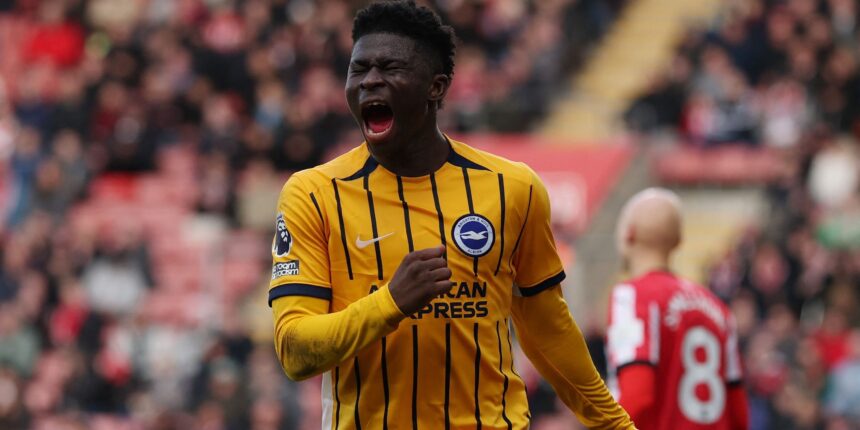 The 43 million pound star is eager to join Man Utd