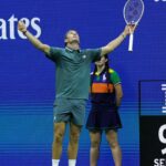 The pole finally closes the 5 setters. Our open match was near 2am