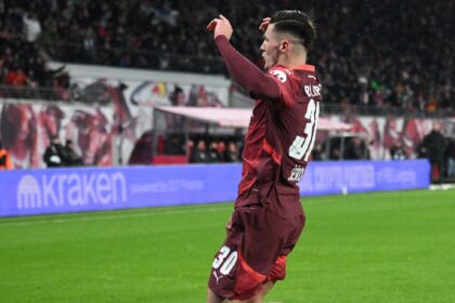 The "unbelievable" £50 million striker is really eager to join Man UTD