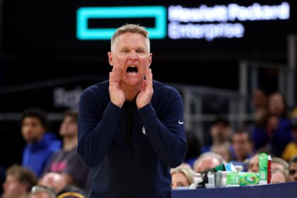 Warriors experts defend Steve Kerr in developing young players and point out one strong player who thrived