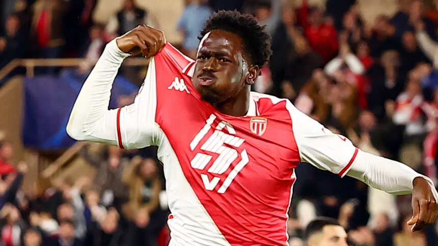 West Ham Plot Raid signs £15 million "Pit Bull"