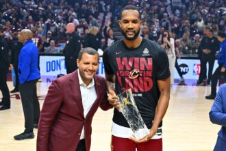 "You can do that..." You guys dpoy Evan Mobley sets his sights to another NBA award before 2027