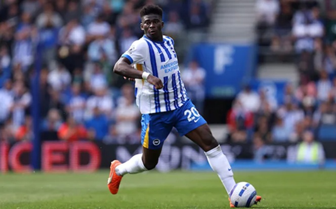 Brighton midfielder Carlos Valleva opens to "difficult" Manchester United move
