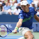 Alex de Minauer advances easily to the 2025 US Open Quarter Finals