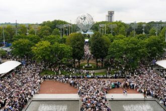 US open fans are stuck in line as Trump's attendance causes delays