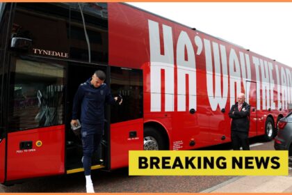 Club Director smokes to sell players to Sunderland