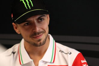 Sam Lowes, 2025 French WorldSBK, pit box. Credit: Gold and Goose.