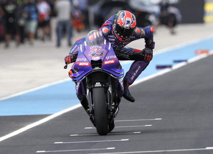 Jack Miller "rolls the sleeves" from Barcelona Motog: "Here's the right scrap."