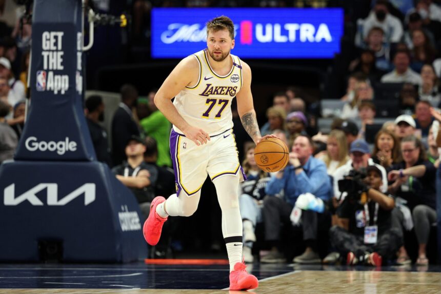 James Worthy says Magic Johnson and Luka Donsic share special skills and the new La Lakers signature "explodes"