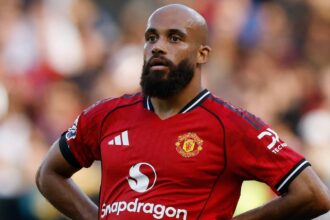 Man Utd must sell "not close to anywhere" stars