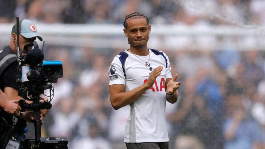 Spurs must release a "waste of money" that is now surpassed by Simon