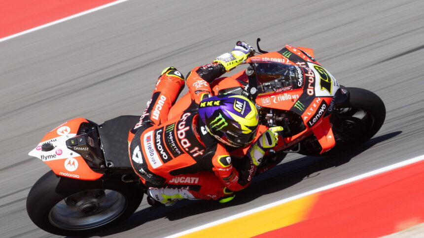 Topk Razgatlioglu, Topk Razgatlioglu, Nicolo Bulega is "impossible" for Alvaro Bautista