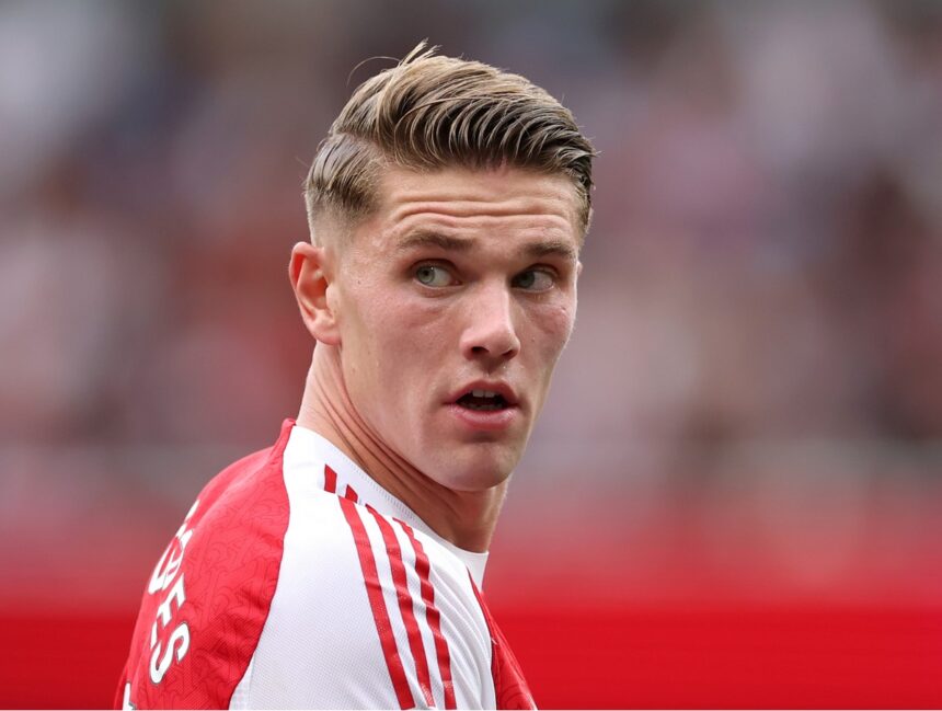 Viktor Gyokeres looks on during Arsenal