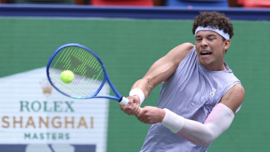 After layoffs, Shelton loses opening match at the Shanghai Masters