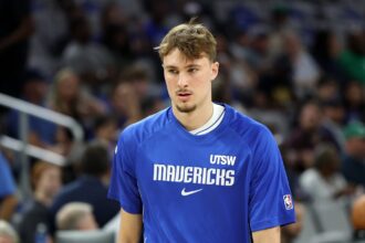 Bill Simmons compares ``maniac'' Cooper Flagg to Jayson Tatum, leading the Mavs to predict ``I don't see a scenario...''