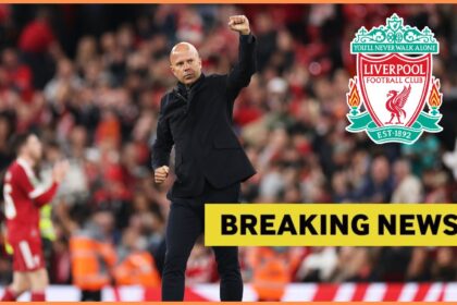 Liverpool manager Arne Slot celebrates