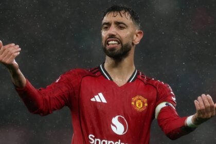 'Exactly like Rooney' Manchester United star could become the new Fernandes