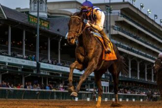 Late Burst leads Incredivolt to victory in Street Sense Stakes