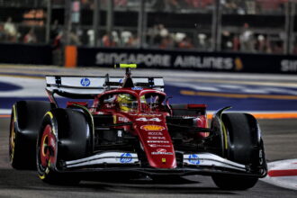 Lewis Hamilton's body language provides clues on Ferrari's form at the Singapore Grand Prix