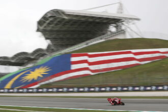 Malaysian MotoGP practice postponed due to oil spill in support class