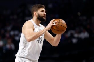 Maxi Kleber gets injured two days after making a bold statement on La Lakers Media Day