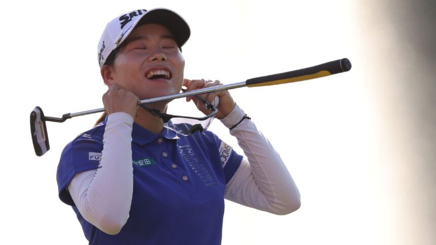 Minami Katsu maintains third-round lead at Shanghai LPGA event