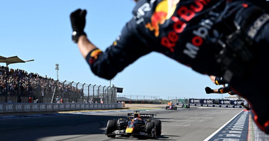 Verstappen ends title drought with overwhelming USGP victory