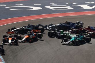 Verstappen wins US Sprint after two McLarens crash on the first lap