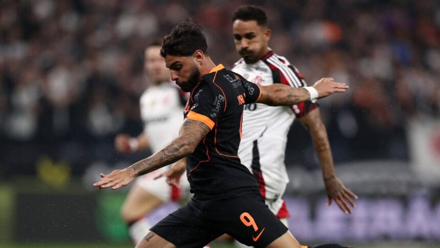 Vitor Pereira has personally urged Wolves to sign the 15-goal ace he previously bid for