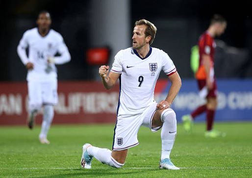 'Top of the list' Kane aims to build something special with England