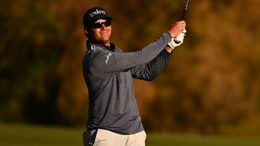 Adam Schenk and Braden Thornberry split lead heading into final round in Bermuda