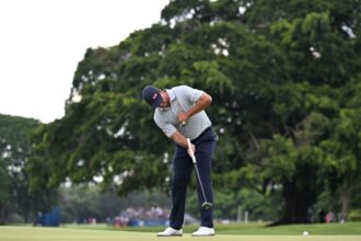 Adam Scott fired; 'beauty' needed to end title slump